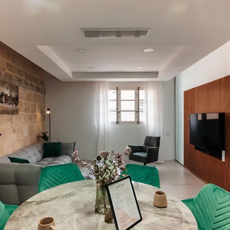 Stunning 2-Bed Apartment In Heart Of Valletta Exterior photo