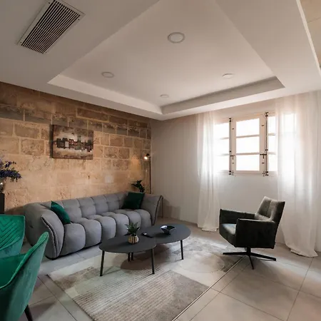Stunning 2-Bed Apartment In Heart Of Valletta Exterior photo